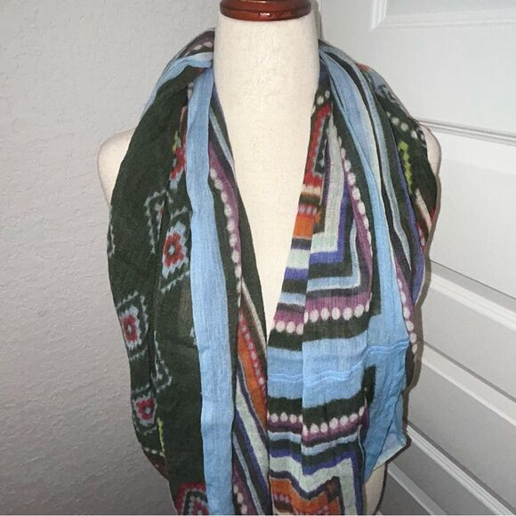 Anu by Natural Wool Infinity Scarf - Picture 8 of 10